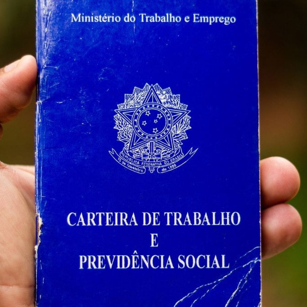 brasil-criou-2-milhoes-de-empregos-em-2022,-queda-de-26%
