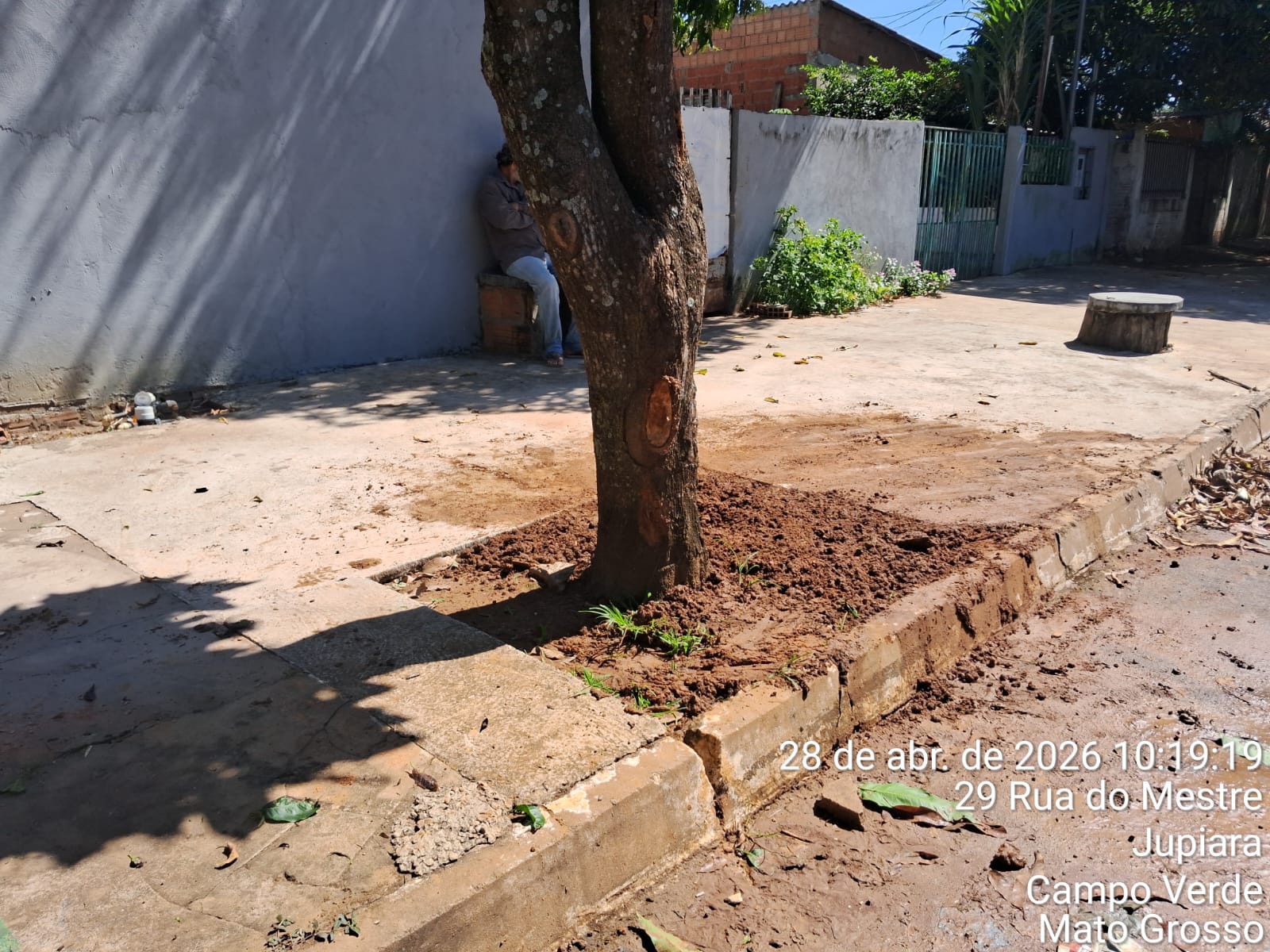 Problemas de esgoto e vazamentos são resolvidos em bairros de Campo Verde